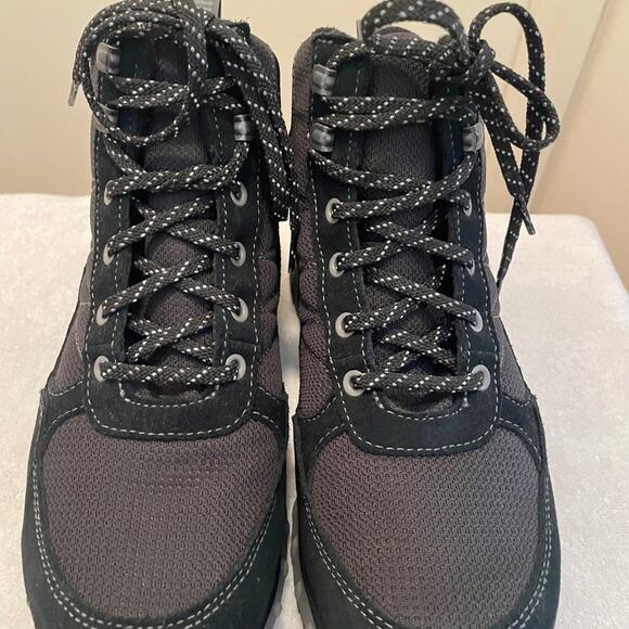 L.L. Bean Snow Sneaker 5 Boots- Men’s Size 8 / Women’s Size 9.5 main image 8